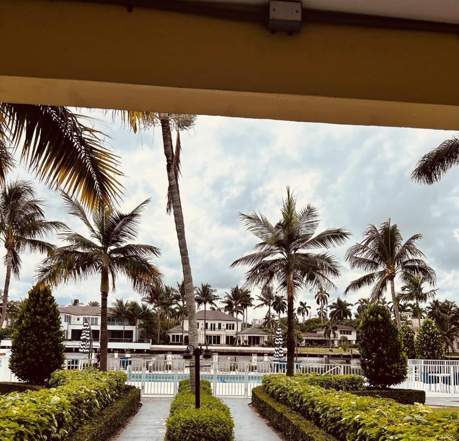 Royal Colonial Lägenhet Boca Raton Exteriör bild